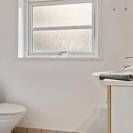 Four-bedroom In Vaggerlose Dom wakacyjny Bøtø By