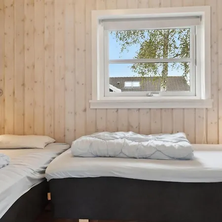 Dom wakacyjny Four-bedroom In Vaggerlose Bøtø By
