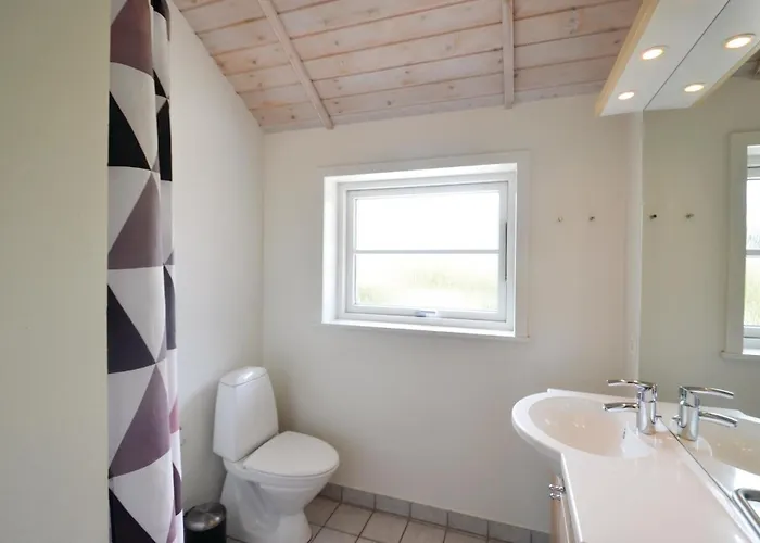 Сasa de vacaciones Four-bedroom In Vaggerlose